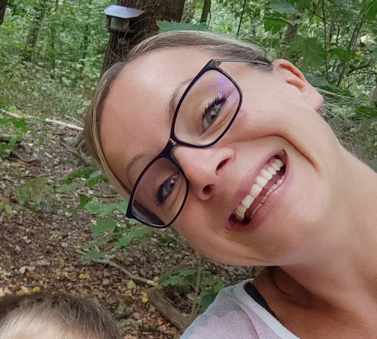 Anja Biro - Betreuungskraft und Gründerin von "Herzenslust" Alltagsbetreuung in Halle/Saale, freundlich und herzlich.